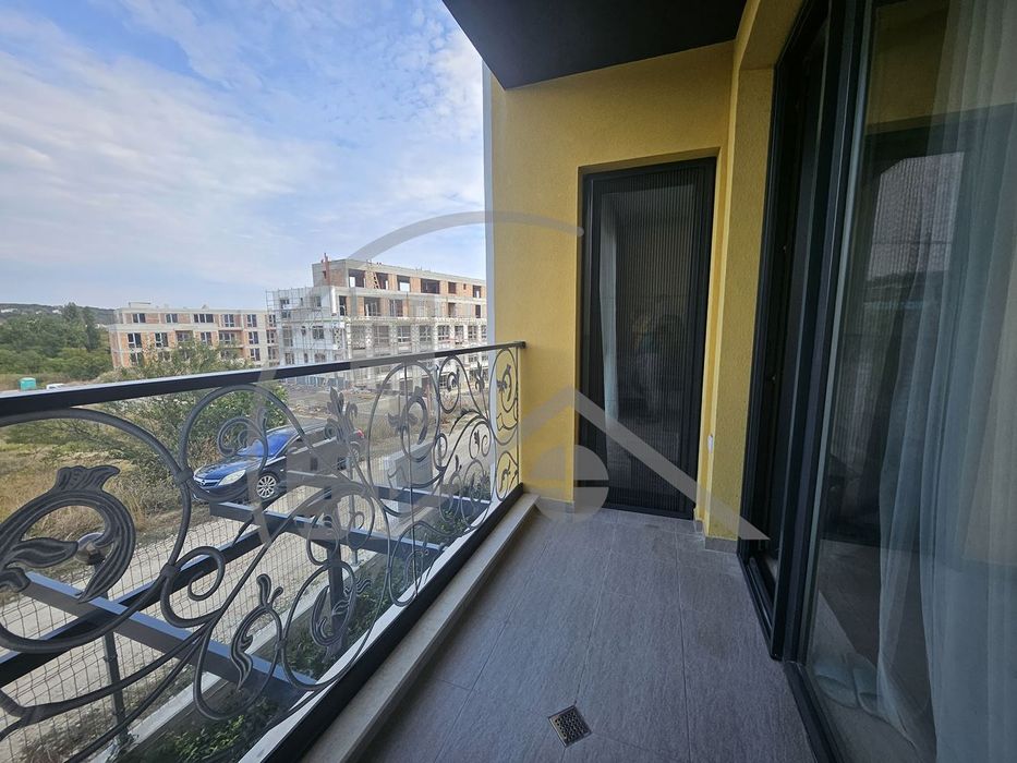 Продава се Двустаен апартамент в к.к. Св.Св. Константин и Елена - 66 кв.м за 2910 €/кв.м - Снимка #5