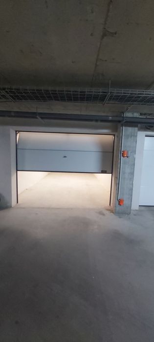 Продава се Гараж / Паркомясто в Пловдив, Тракия - 30 кв.м за 5 €/кв.м - Снимка #2