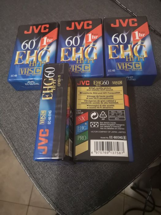 Нови видео касети VHS, VHS C и Hi8