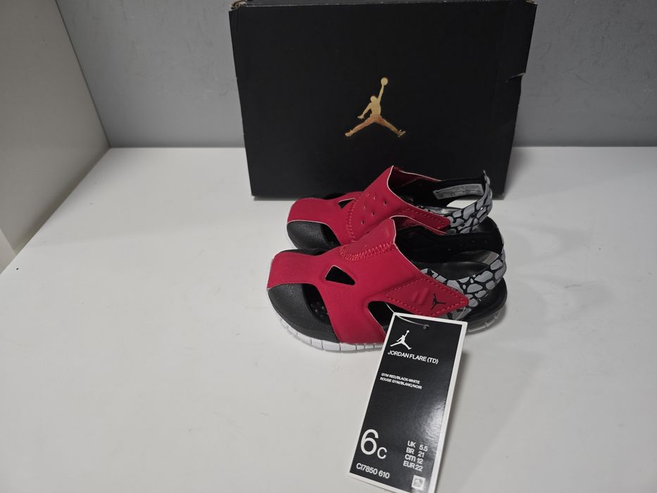 Детски сандали Jordan