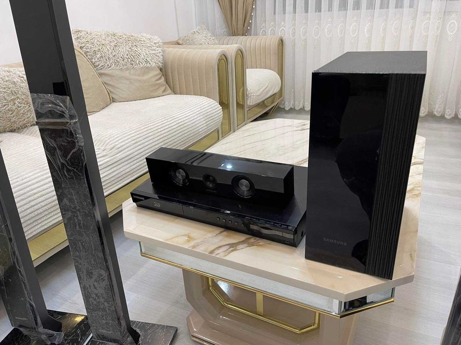 Саунтбар система