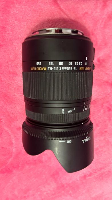 Kit foto complet Canon DSLR 1000D, 2 obiective, accesorii profesionale