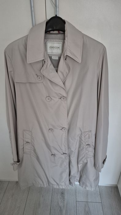 Дамски шлифер на GEOX