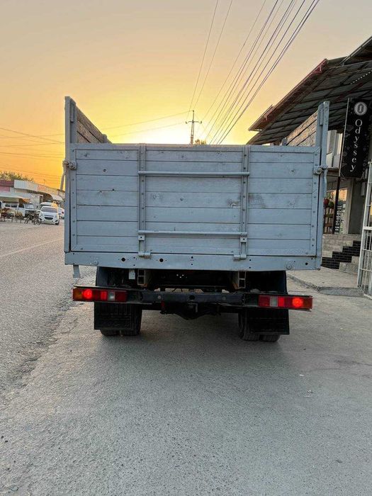 GAZEL. Bortli yuk tashuvchi avtomobil, holati ideal.