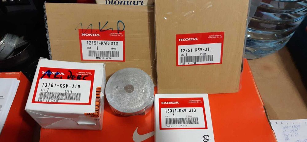 Бутало, сегменти, гарнитури Хонда Форца 13101-KSV-J10 13011-KSV-J10