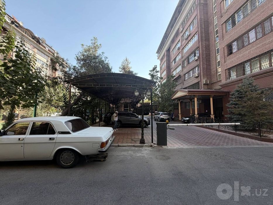 Продается 10 ком квартира, ЖК Габус, ориентир: метро Ойбек, 566м²