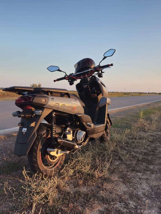 Мопед Танк 150 кубов