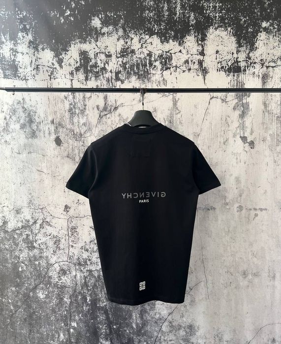 Tricou GIVENCHY nou cu eticheta