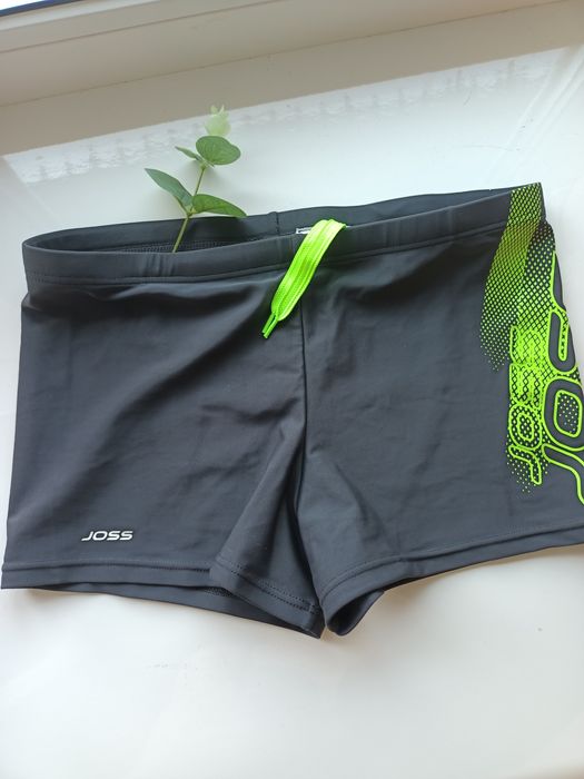 Продам плавки для мальчика