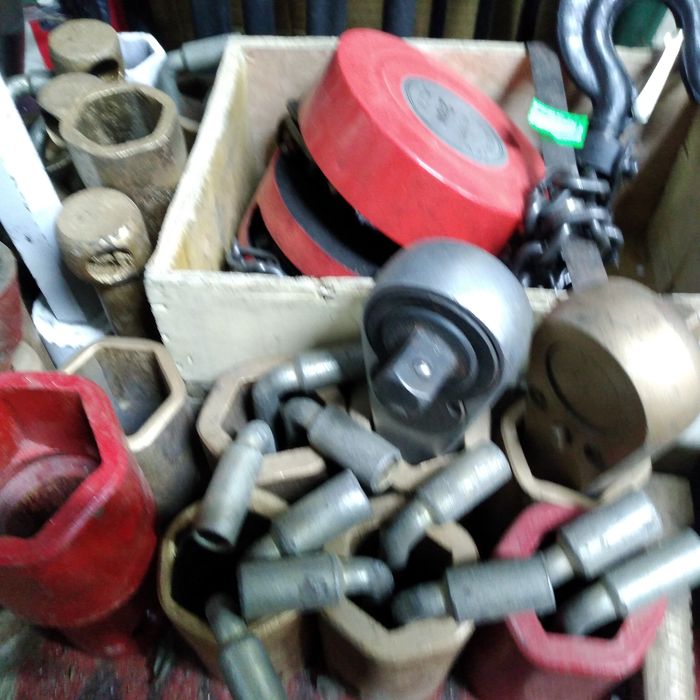 Ключи торцовые и накибные