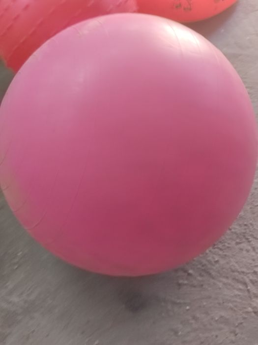 Фитнес топки с диаметър  до 60 см