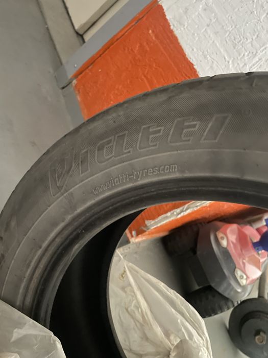 Летние шины 4шт Viatti.