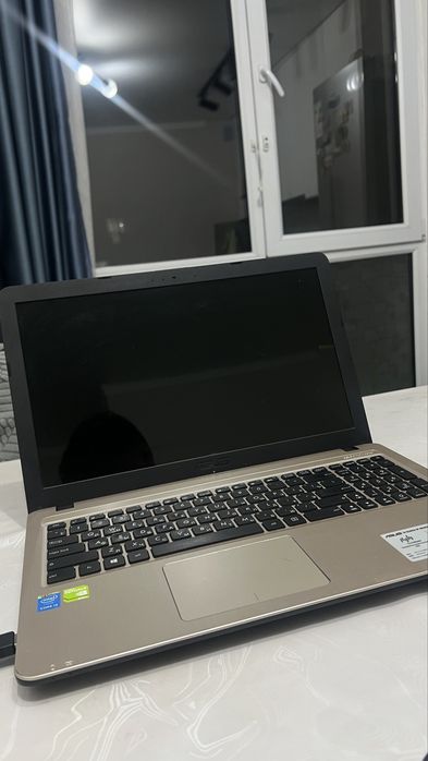 Ноутбук ASUS X540L
