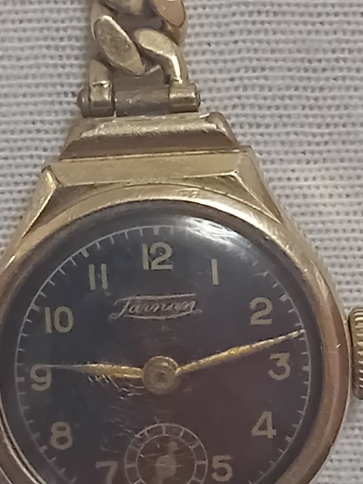 Vând ceas dama foarte vechi