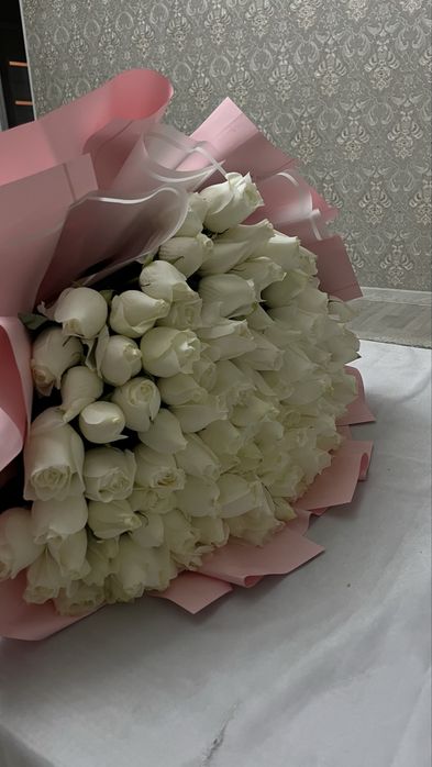 Белые цветы 101 штук