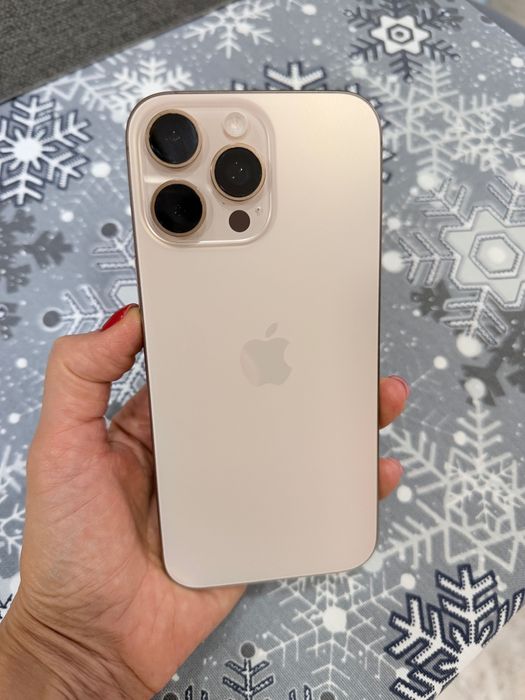 Айфон про Макс 16