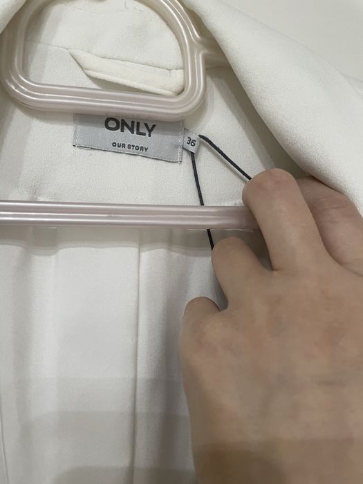 Пиджак белый женский