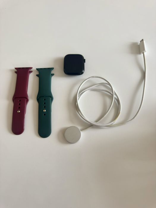 ПРОДАВАМ в гаранция Apple Watch S10 46mm Aluminium