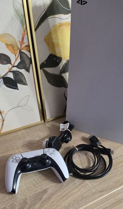 Продам прошитую PS5