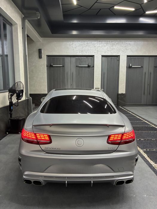 Mercedes benz S coupe 550