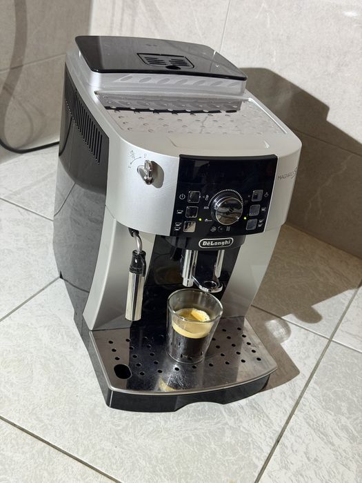 Кафемашина DeLonghi Magnifica S