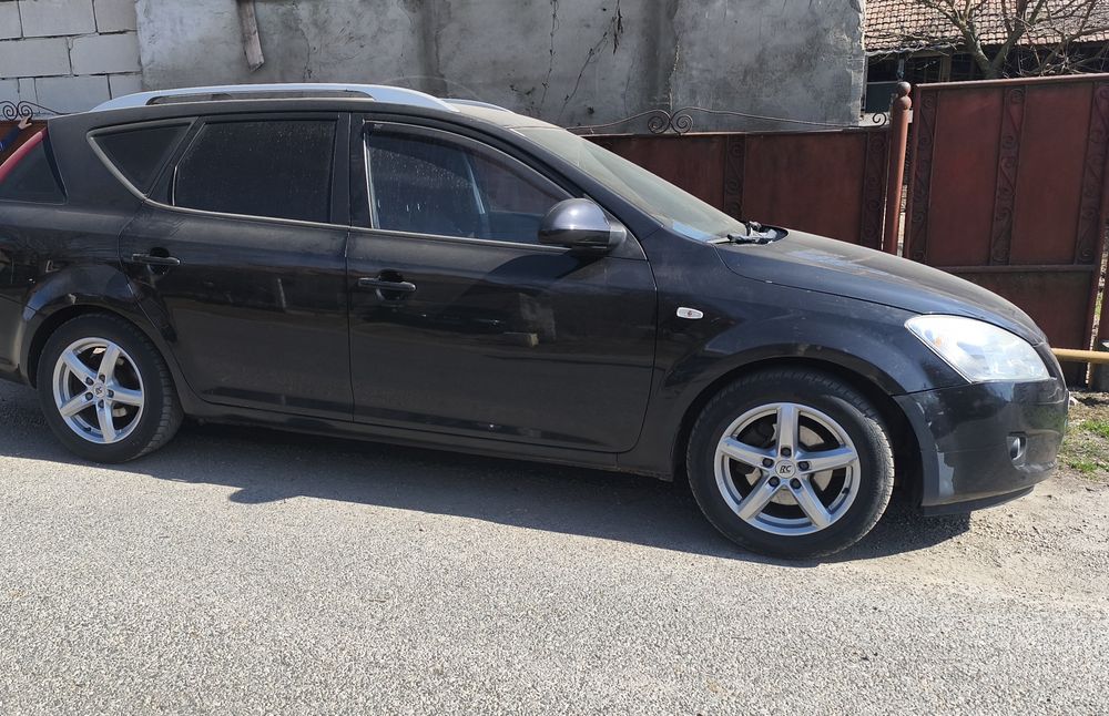 Vând mașină Kia Ceed  1,6 crdi 2008