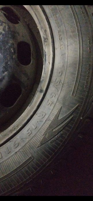 Продаю б/у диск с резиной