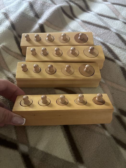 Развивающие игрушки Монтессори