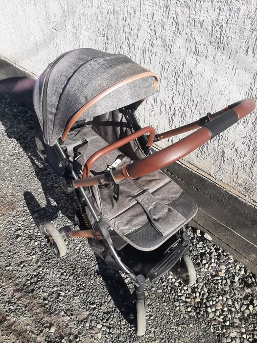 Каляска детская удобный