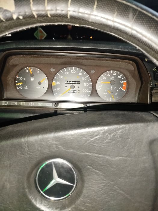 Мерцедес 190Е 2.0 122кс газ/бензин
