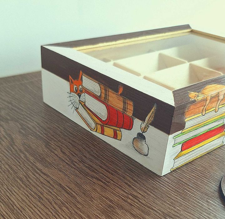 Ръчно рисувана дървена кутия за чай с очарователен мотив на котка