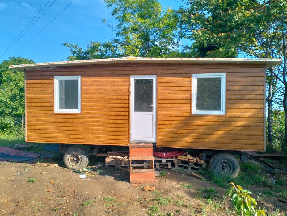 Продавам фургон на колела