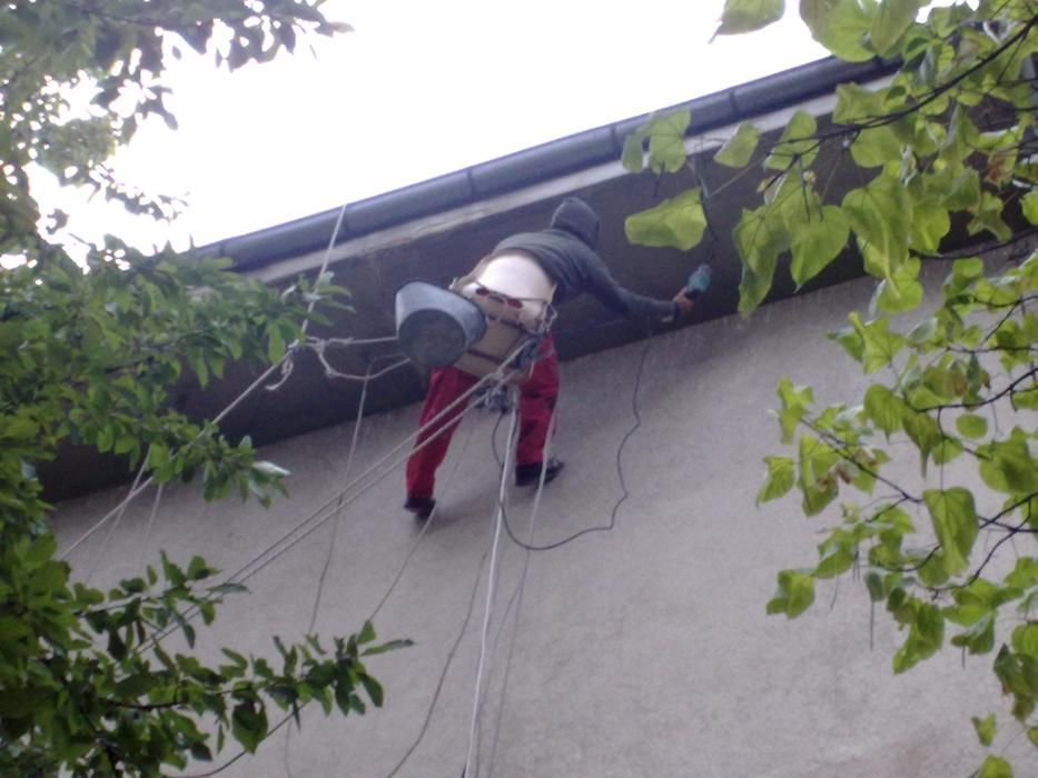 ТОПЛОИЗОЛАЦИЯ от алпинисти, топлоизолации с автовишка и скеле, топлоиз