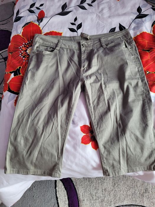 Vand blugi și pantaloni dama