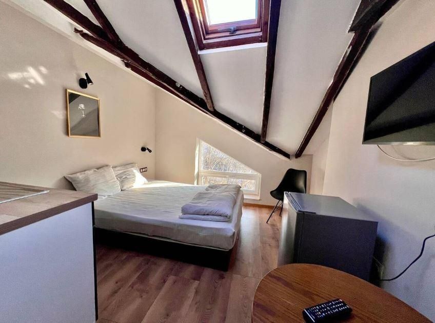 Едностаен апартамент, под наем, Център