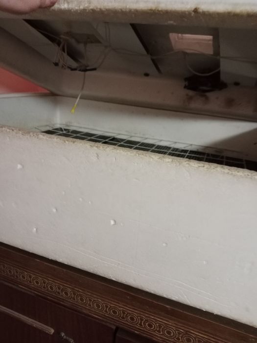 Продам инкубатор Несушка