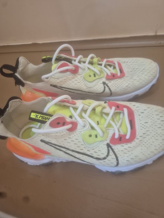 Маратонки Nike Dimsix