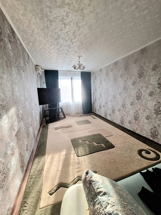 Продаётся 2 комн квартира в 4мкрне