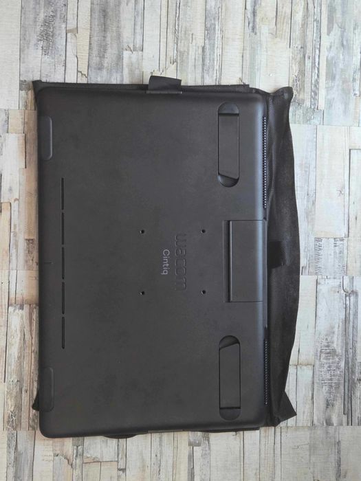 Таблет Wacom Cintiq 16
