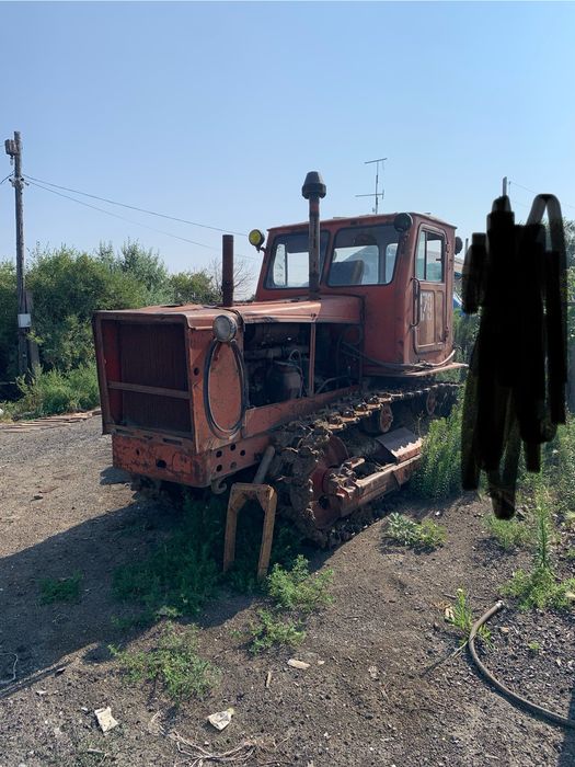 Продам два гусиницы