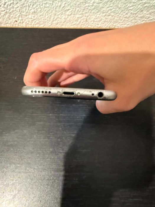 Apple iPhone 6S, 64GB, Space Grey