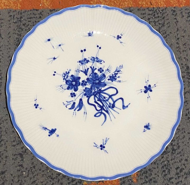 Чиния Tirschenreuth, серия Salzburg Blau (Залцбург в синьо).