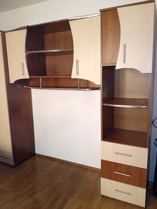 Vând Mobila dormitor