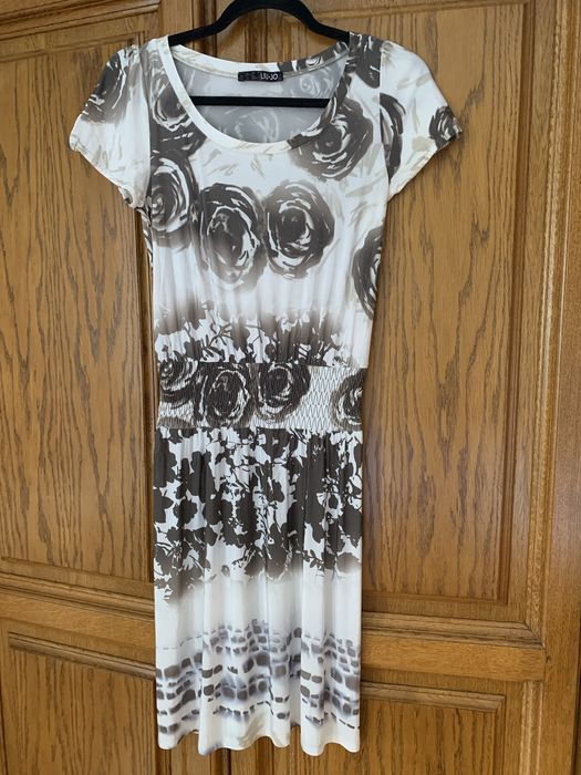 Дамска рокля LOVE MOSCHINO и Liu jo