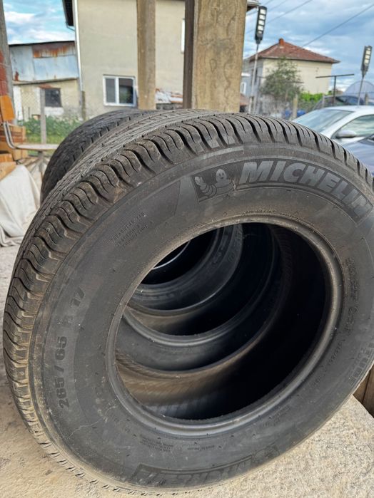 Гуми за джип / пикап