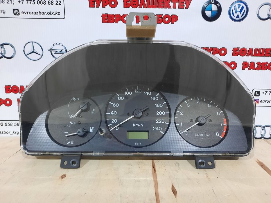 Щиток приборов Мазда