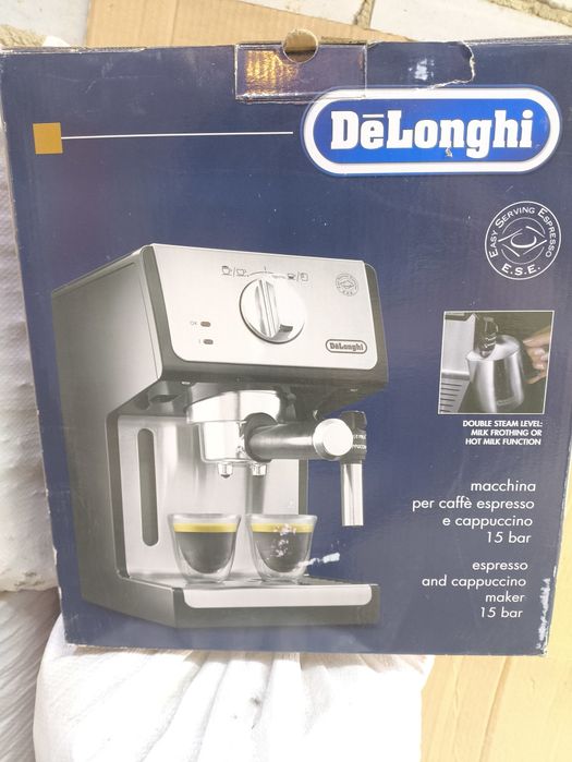 Рожковая кофеварка Delonghi