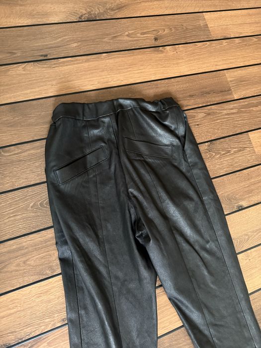 Pantaloni din piele naturala 36