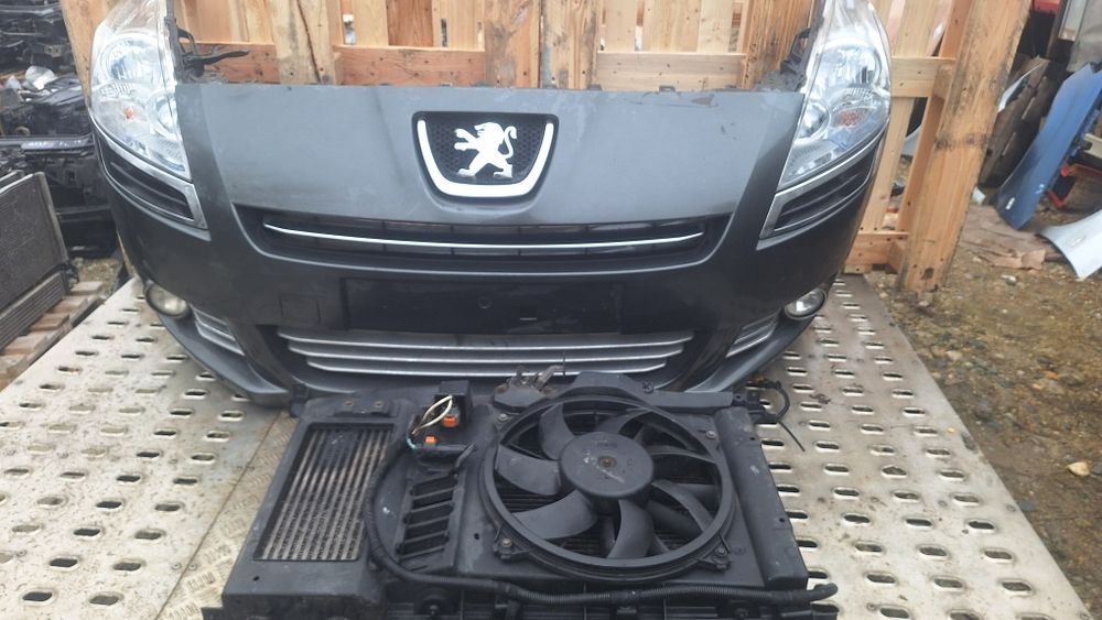 Faruri tragar peugeot 5008 1.6 hdi euro 5 2012