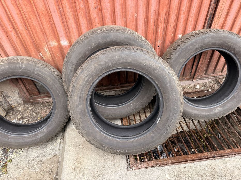 Зимни гуми 205/65r16